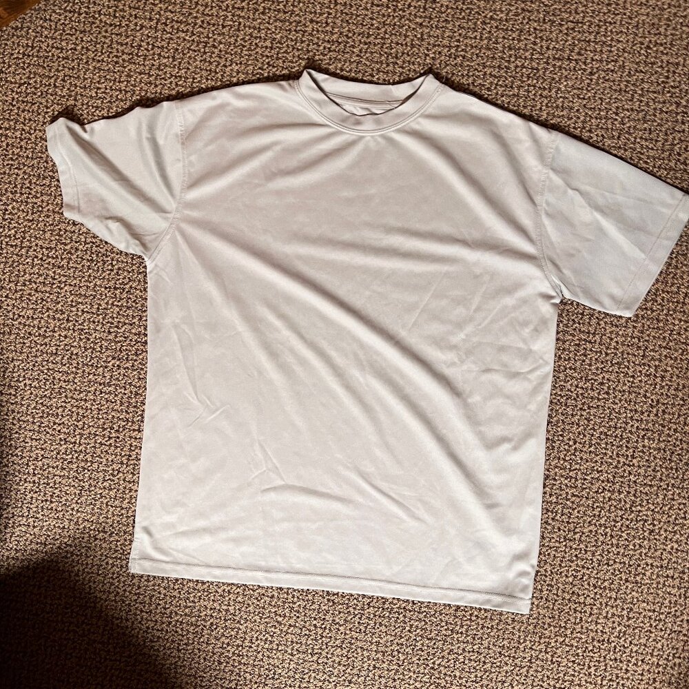 Men's or Unisex Adult Performance Active T-Shirts M NWOT (GRAY)